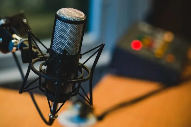 Voices of Opportunity: Navigating the Voiceover Industry